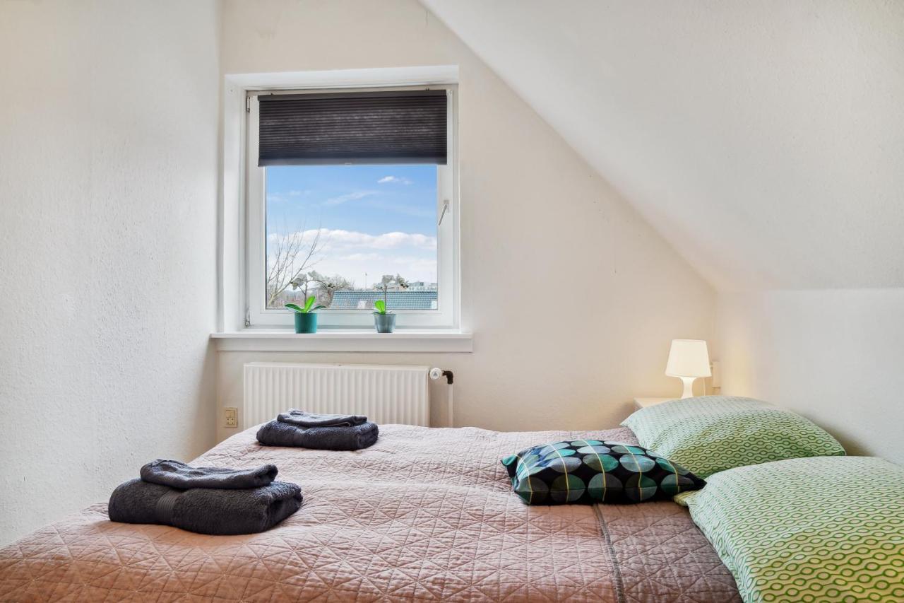 Lovely Top Floor Apart Copenhagen Near Airport, Metro And The Beach Ngoại thất bức ảnh