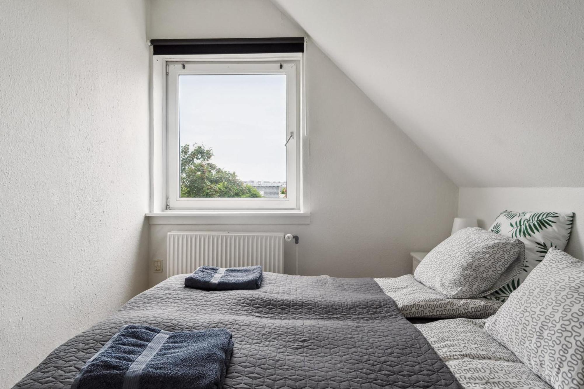 Lovely Top Floor Apart Copenhagen Near Airport, Metro And The Beach Ngoại thất bức ảnh