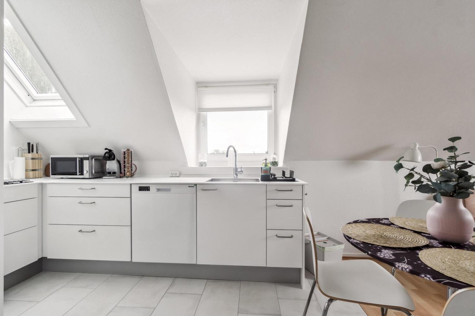 Lovely Top Floor Apart Copenhagen Near Airport, Metro And The Beach Ngoại thất bức ảnh